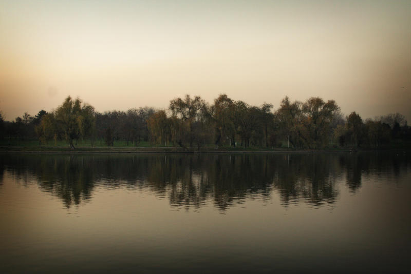 Autumn on the lake 2