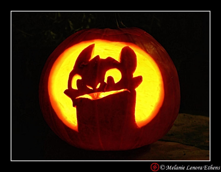 Toothless Pumpkin by Ryoshi-No-Hikari on DeviantArt