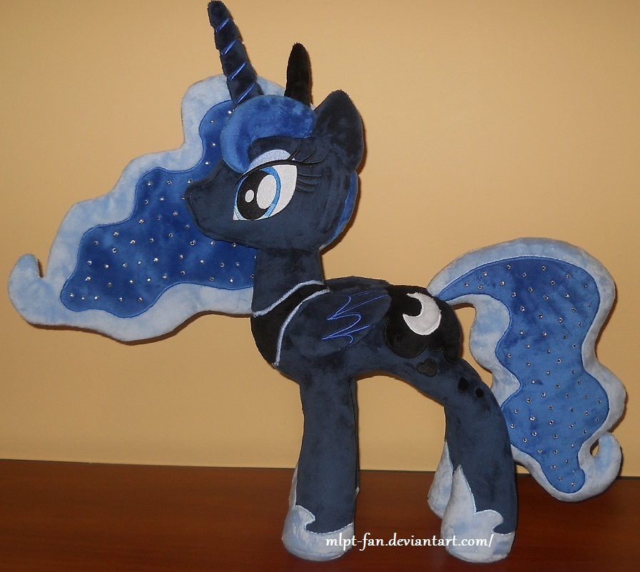 Princess Luna minky v2