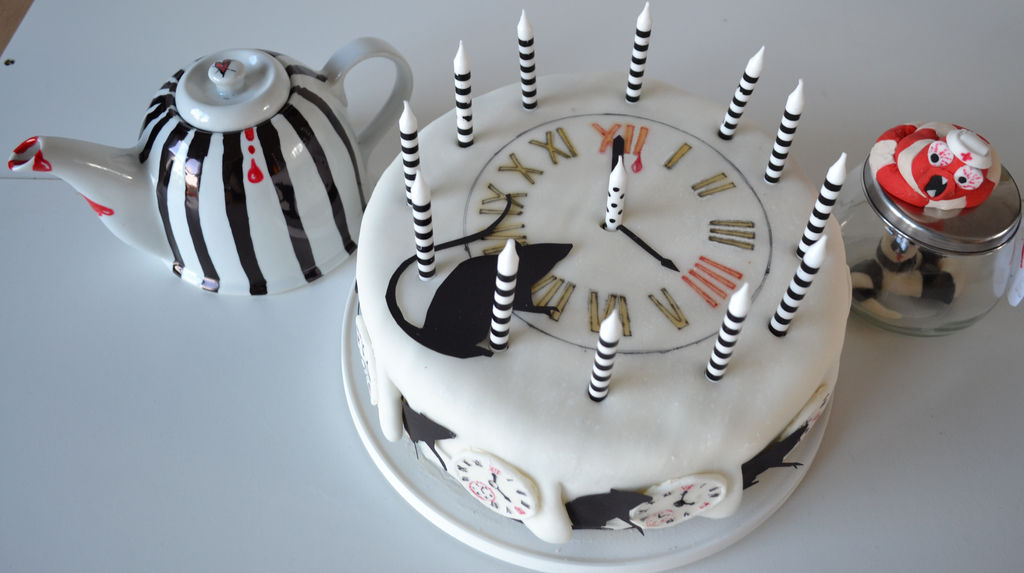 Emilie Autumn Plague Rat birthday cake a leeches by hartifax