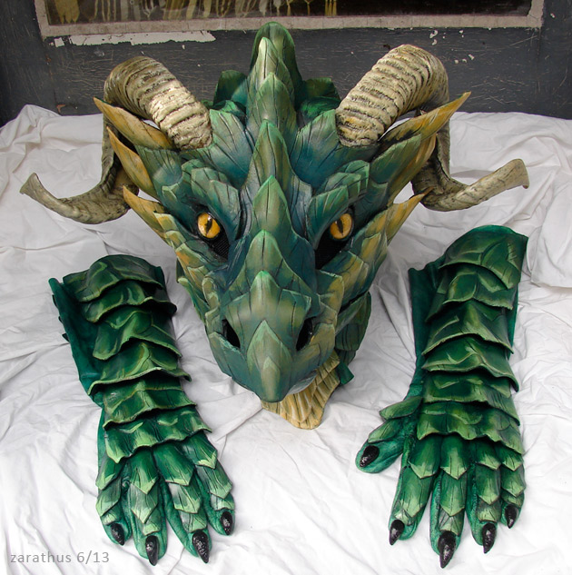 Green leather mask by zarathus