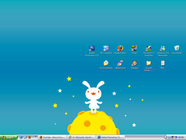 Desktop: Moon Bunny