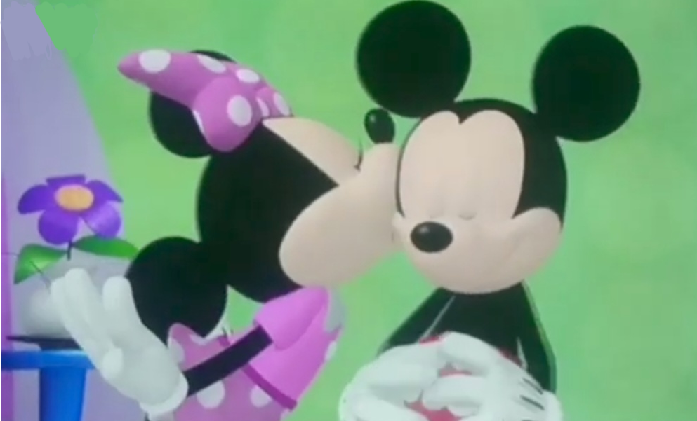 Minnie Kisses Mickey screenshot by JoeyHensonStudios on DeviantArt