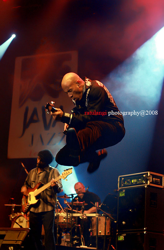 Java Jazz 08  : JUMP  ...