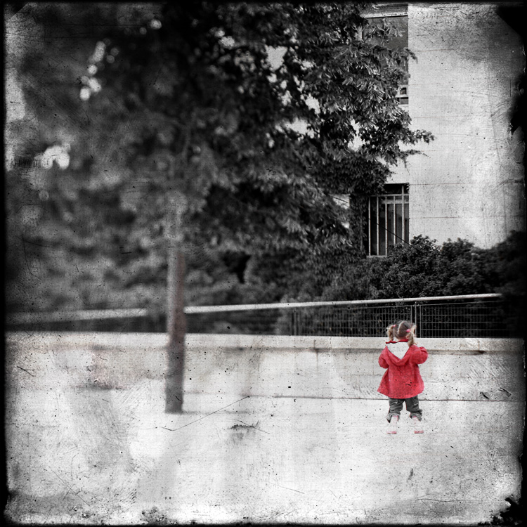 Little Red Riding Hood by DaBorgne