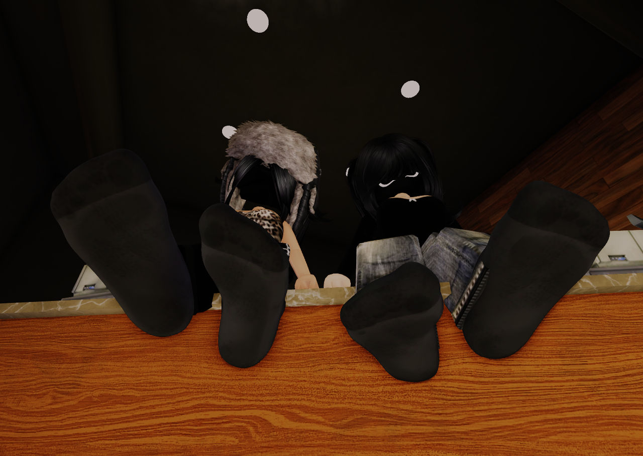 Ffet Fans Roblox Feet by tilininsano12345 on DeviantArt