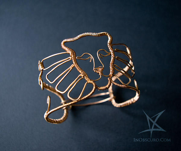 Winged lioness armlet