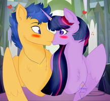 Kiss of Love Twilight Sparkle and Flash Sentry