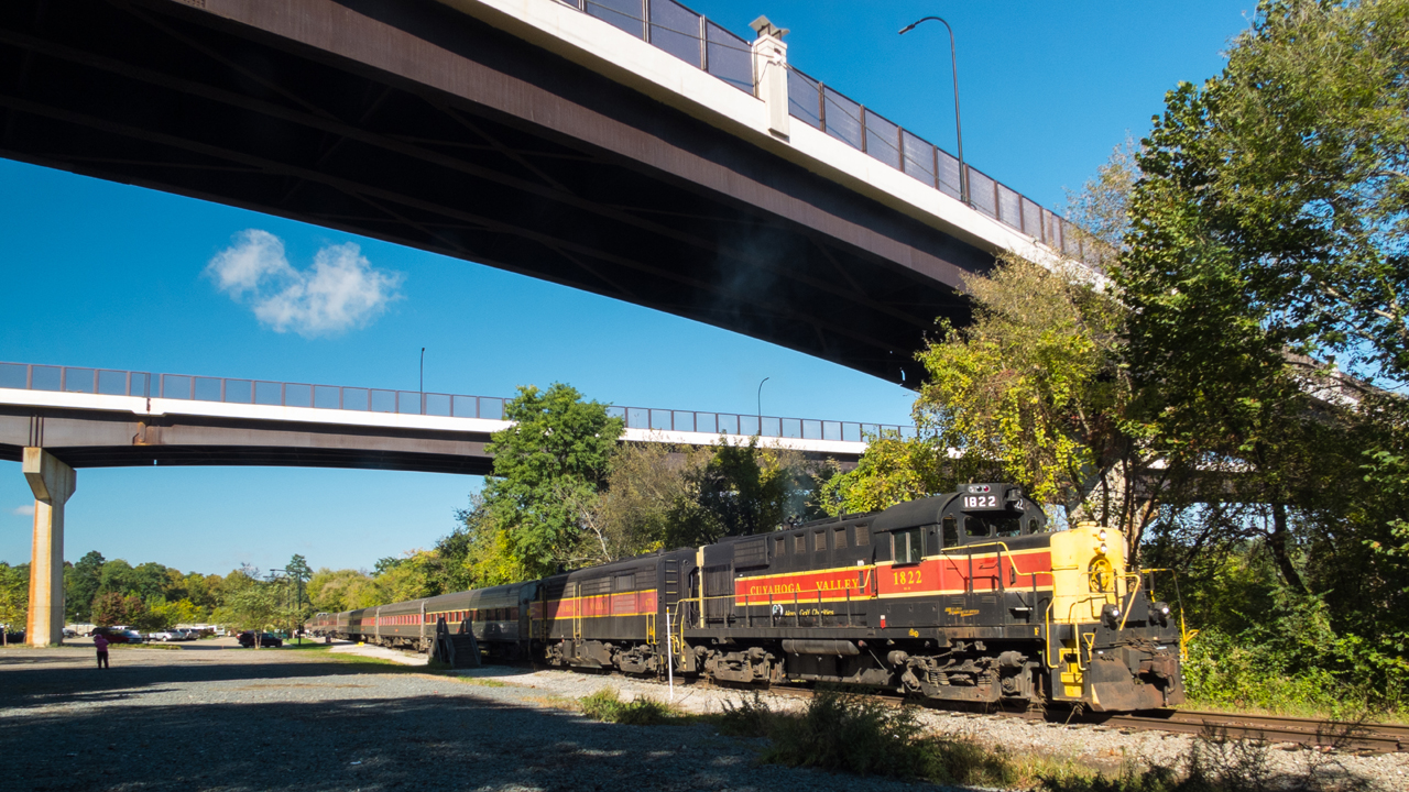 CUYAHOGA VALLEY SCENIC RAILROAD AT NORTHSIDE