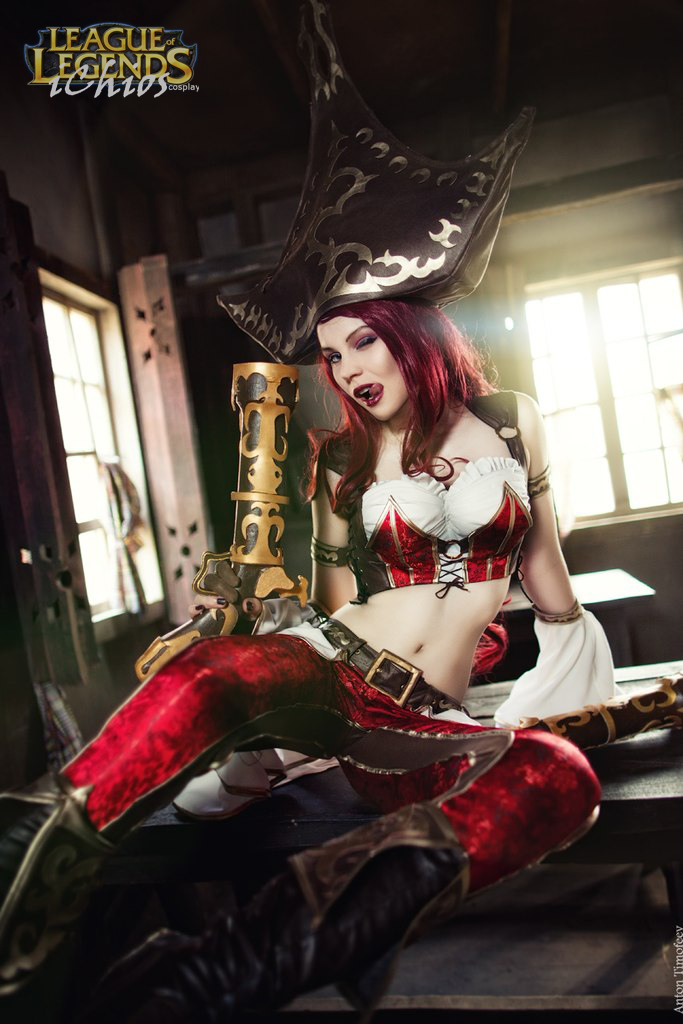 Sure you can handle me? Miss Fortune cosplay