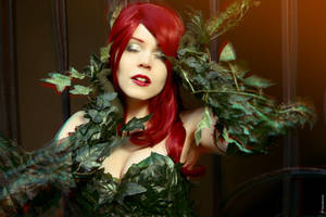 Hold Me, Thrill Me, Kiss Me, Kill Me ~ Poison Ivy