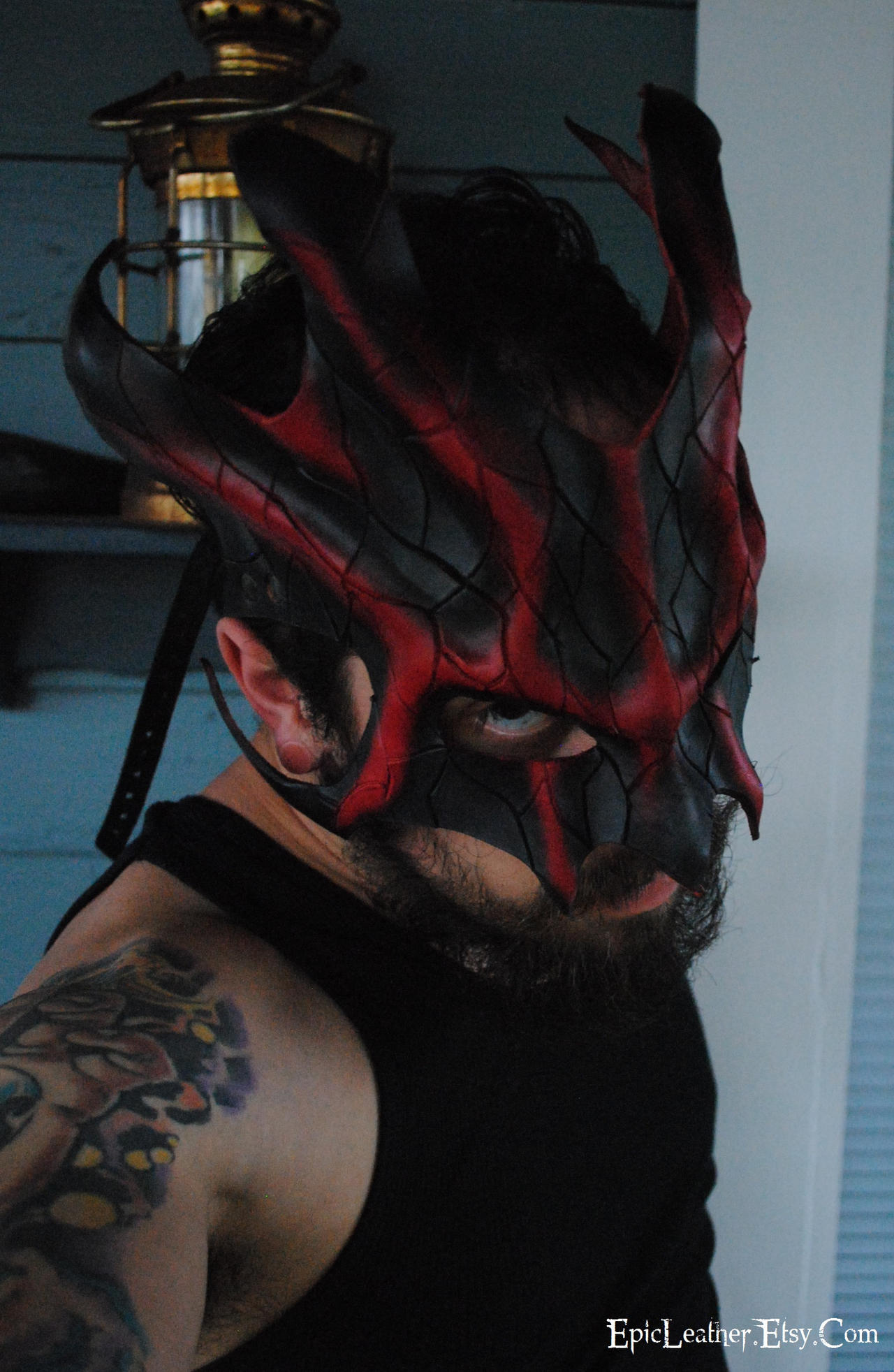 Cracked Ruby Great Dragon Leather Mask