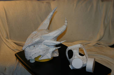 Daedric Helmet and Gas Mask Pepakura Bases