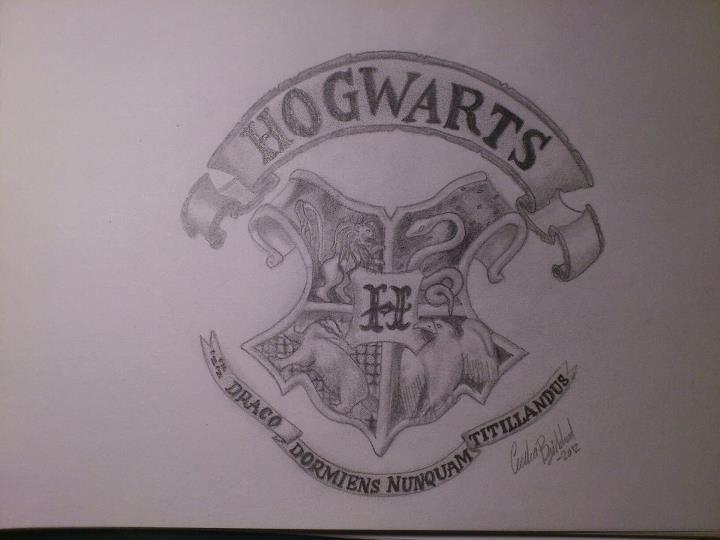 Hogwarts Crest