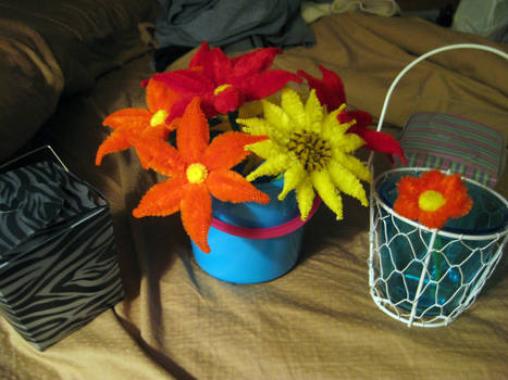Pipecleaner flowers!