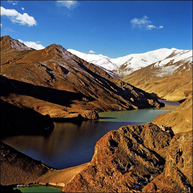 Yamdrok Tso Lake, Tibet
