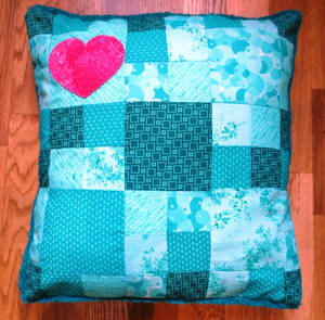 Green Mint heart Cushion Coussin Coeur Vert Menthe