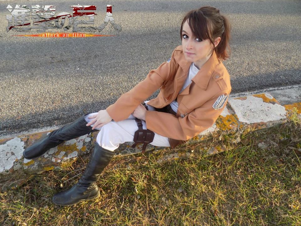 Sasha Braus/Blouse cosplay (Shingeki no Kyojin)