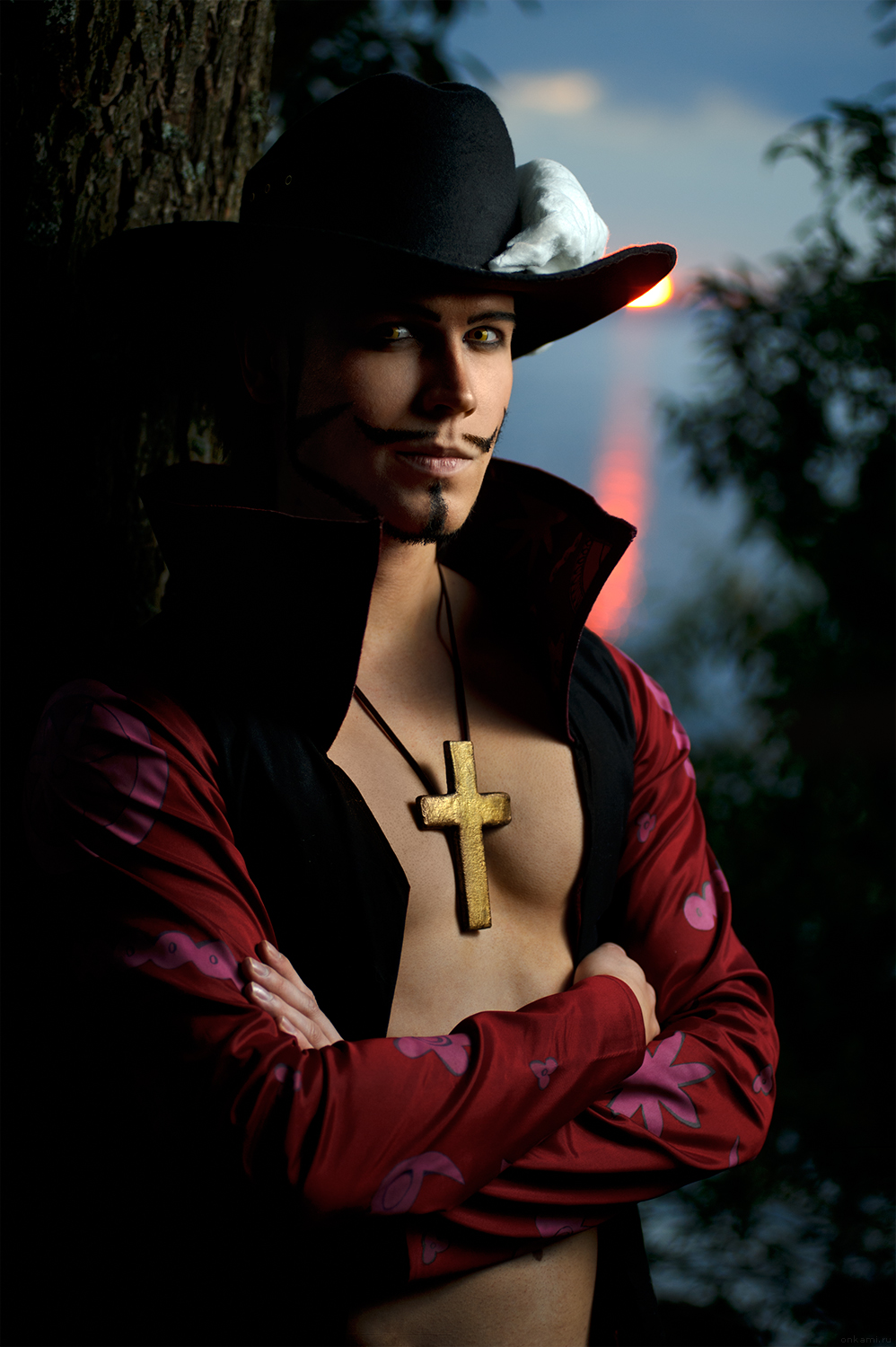 Mihawk Robe Mihawk - One Piece - Cosplay by Elffi on DeviantArt