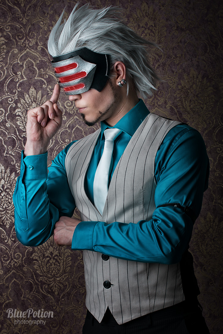 Coffee-loving Prosecutor Godot - Cosplay