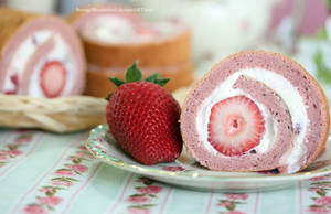 Berry Pink Rollcake