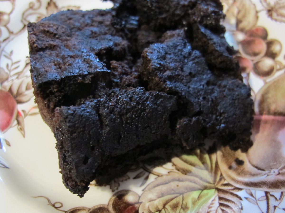 A Slice of Gluten-Free Fudgy Java-Lava Cake 2