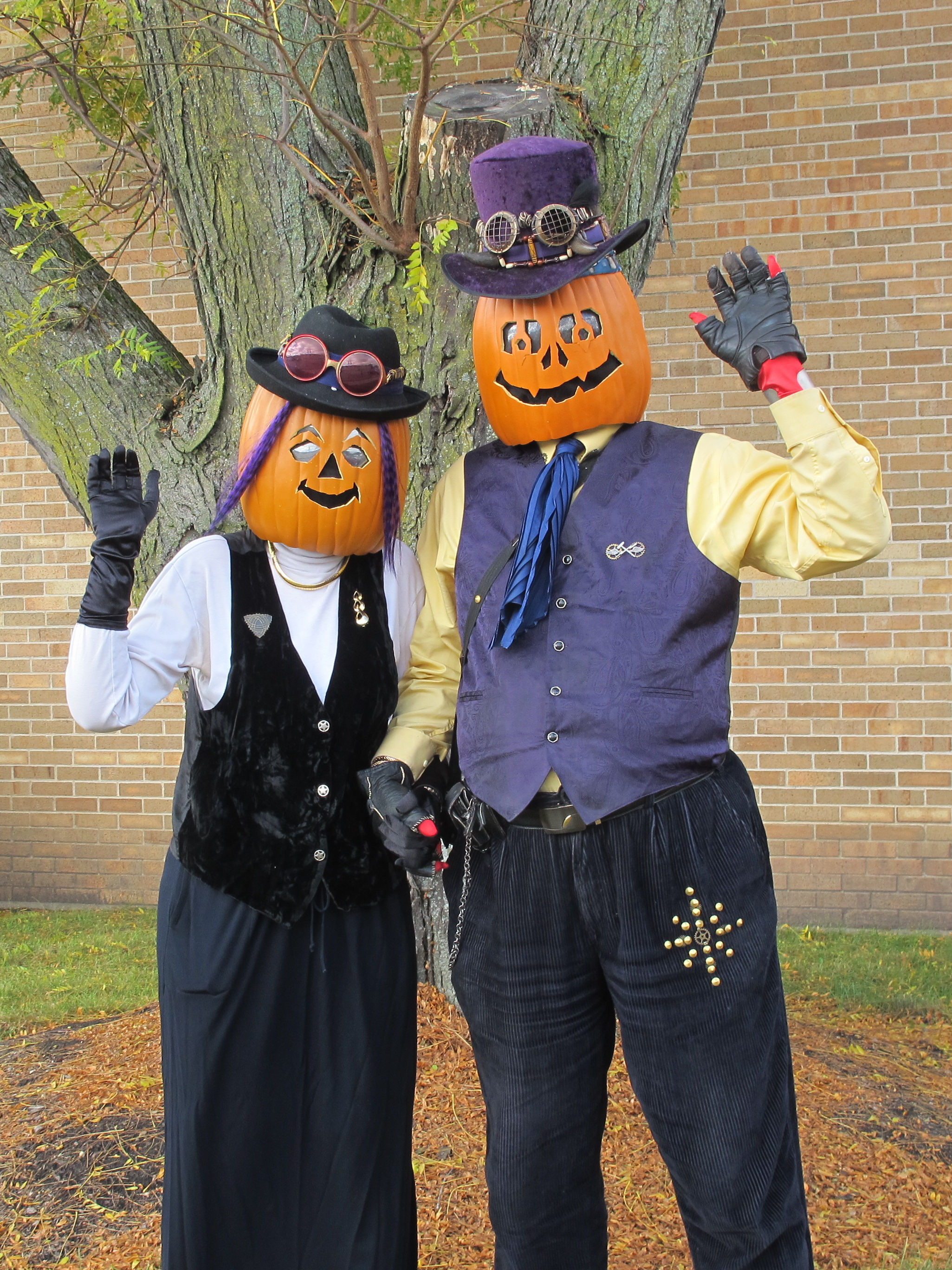 Zuccia and Gourdon Pumpkinhead 2016 F