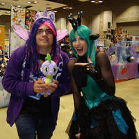 Twilight and Queen Chrysalis at Conbravo  2015