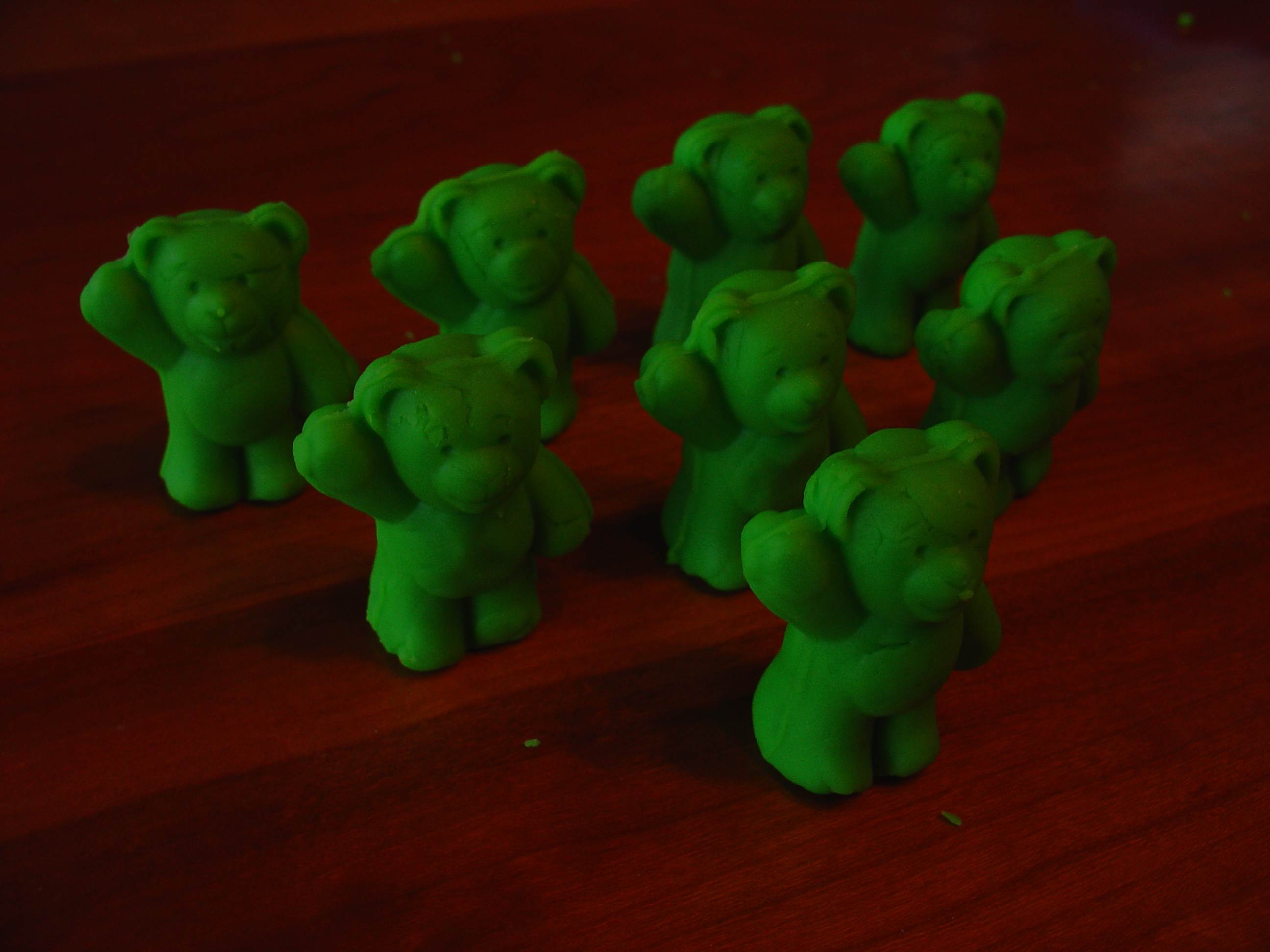 Play-doh bear army