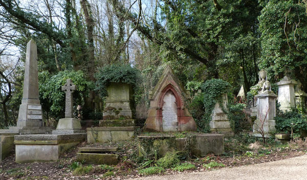 Highgate Cemetery 2012 18