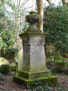 Highgate Cemetery 2012 30
