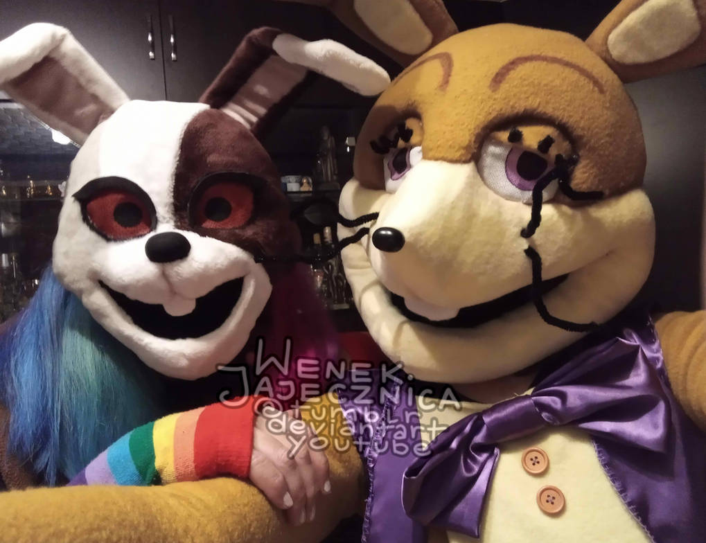 Glitchtrap and Vanny Cosplay Medals! : r/fivenightsatfreddys