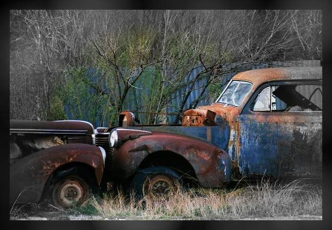 rusting cars-Pepelepewissexier