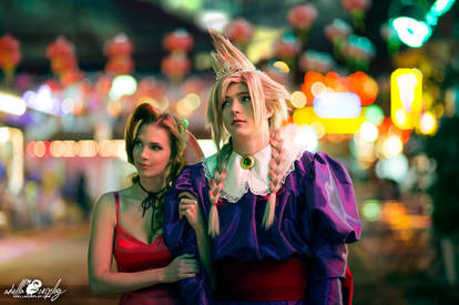 Cosplay: Wallmarket Aeris and Cloud