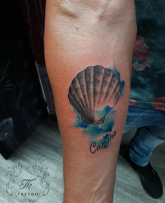 Seashell watercolor tattoo by TatuajeBucuresti-TH on DeviantArt Seashell watercolor tattoo by TatuajeBucuresti-TH on DeviantArt