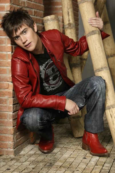 Diego - actor by GABOGRAFICO on DeviantArt