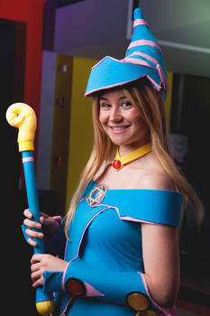 Dark Magician Girl