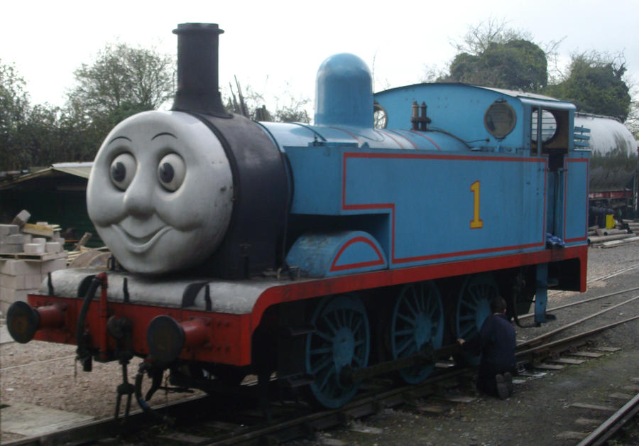 Thomas The Tank Engine by lunamaxwell on DeviantArt