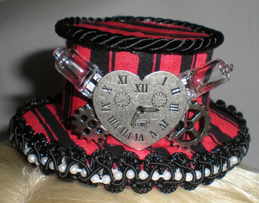 Mini Steampunk Red n Black Hat