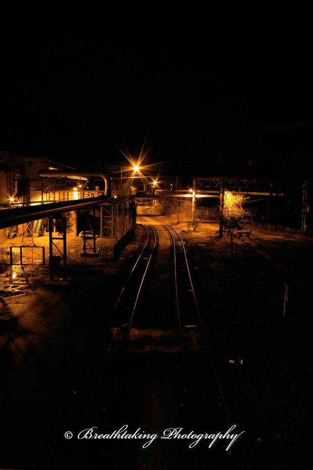 Train-rails at night