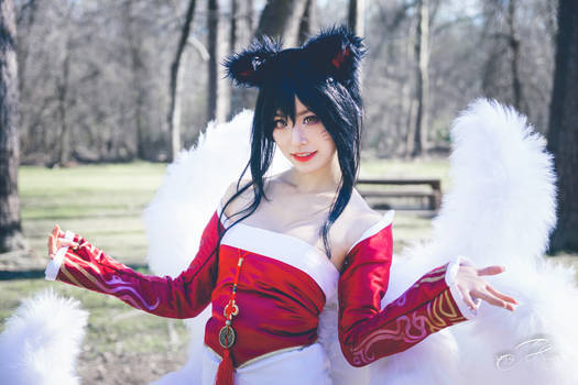 Ahri League of Legends