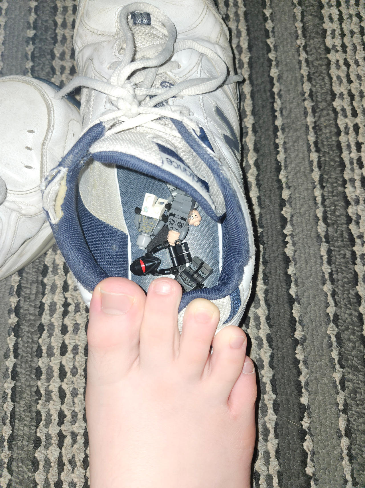 Tinies In My Shoe By Ungabungamo On Deviantart Tinies In My Shoe By Ungabungamo On Deviantart