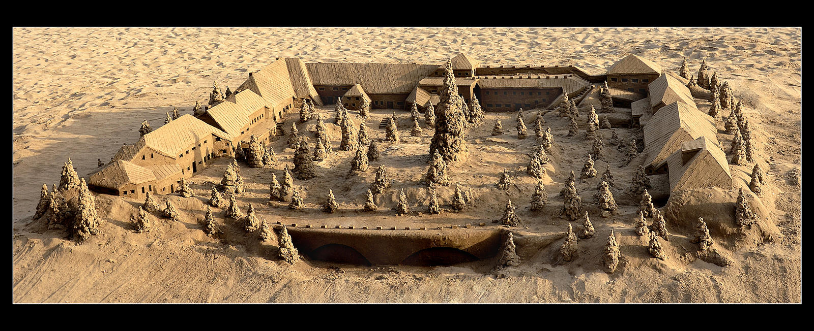 Diuna - Sand Castle On The Sand by skarzynscy