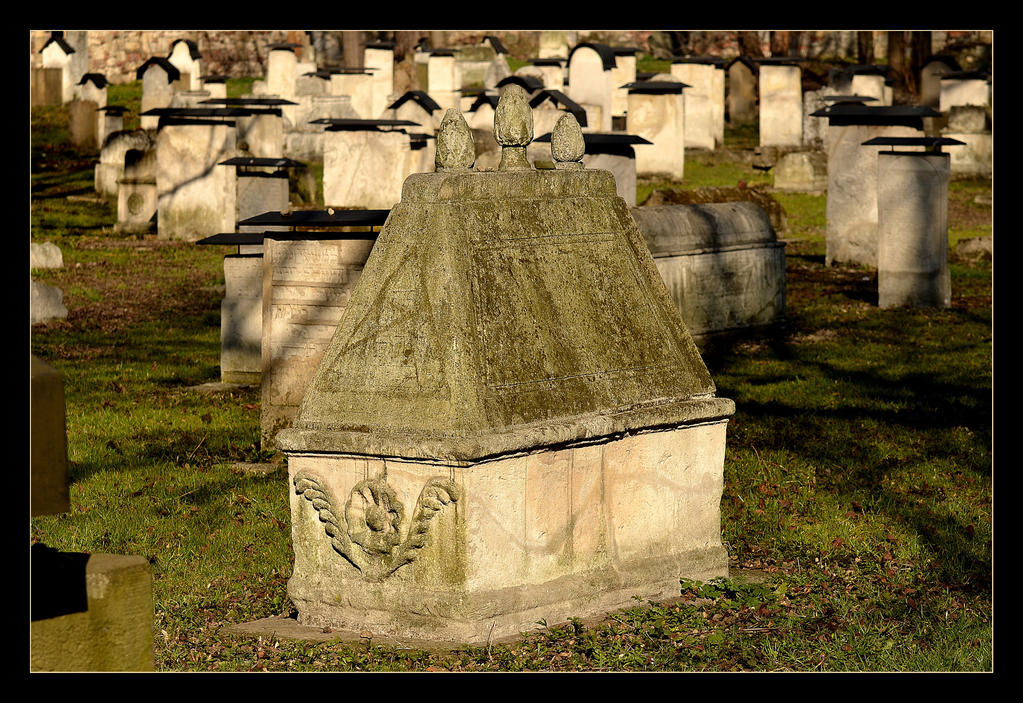 The Cemetery At The Remuh Synagogue In Cracow - 2