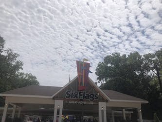 Six Flags NJ Entrance