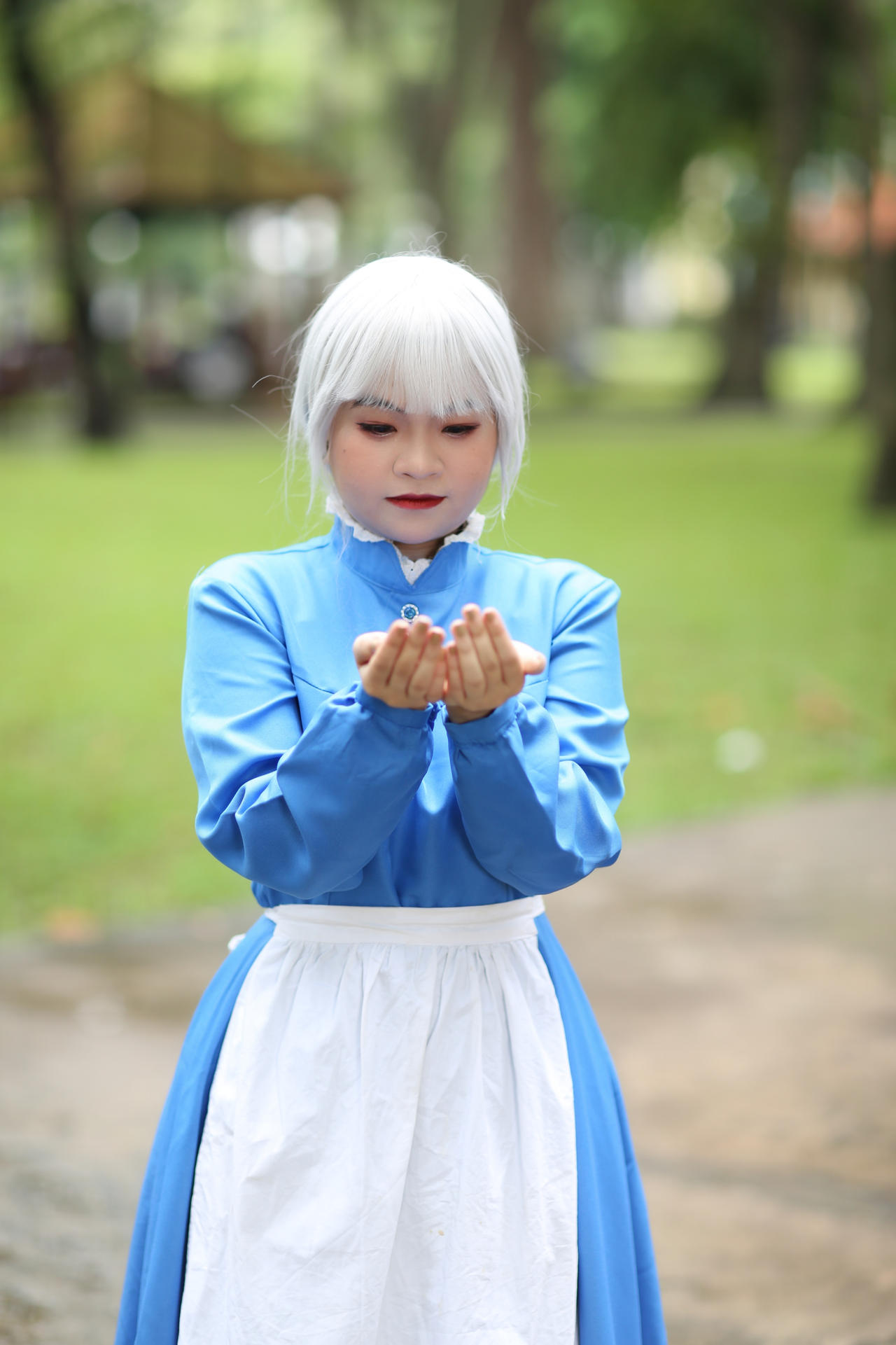 Sophie Hatter Howl s Moving Castle Cosplay By Nhocksue95 On DeviantArt sophie-hatter-howl-s-moving-castle-cosplay-by-nhocksue95-on-deviantart