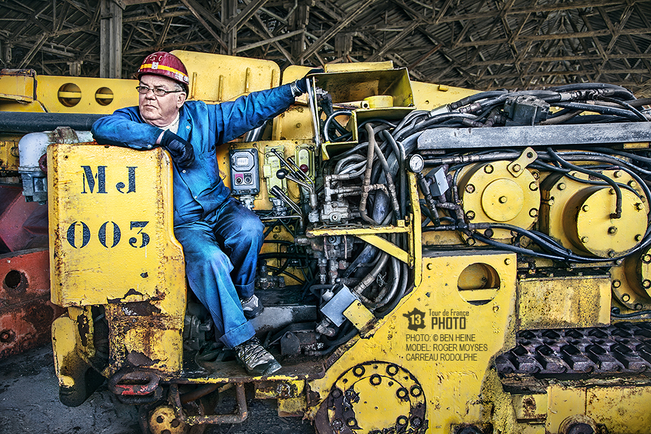 Machine From The Past - 1 by BenHeine