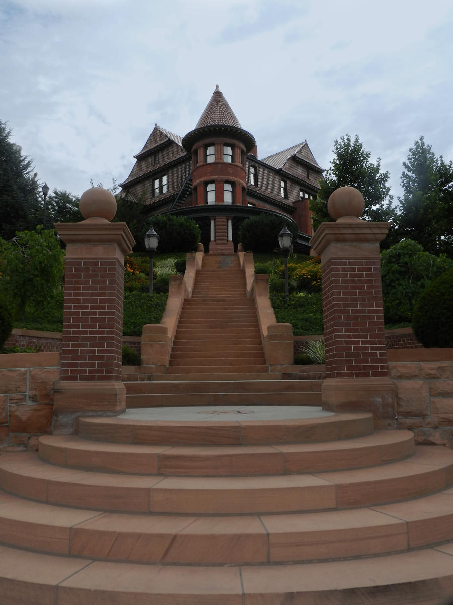 McCune Mansion Haunted House