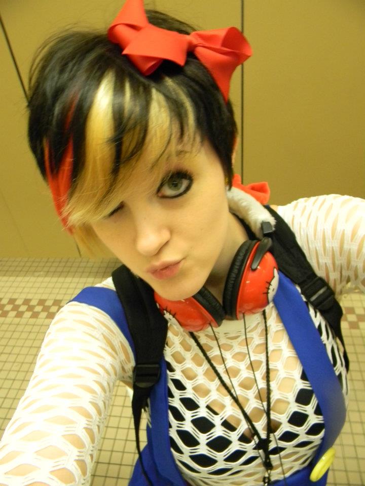 Hello Kitty Rave Fan Hello Kitty Rave by Emilatte on DeviantArt