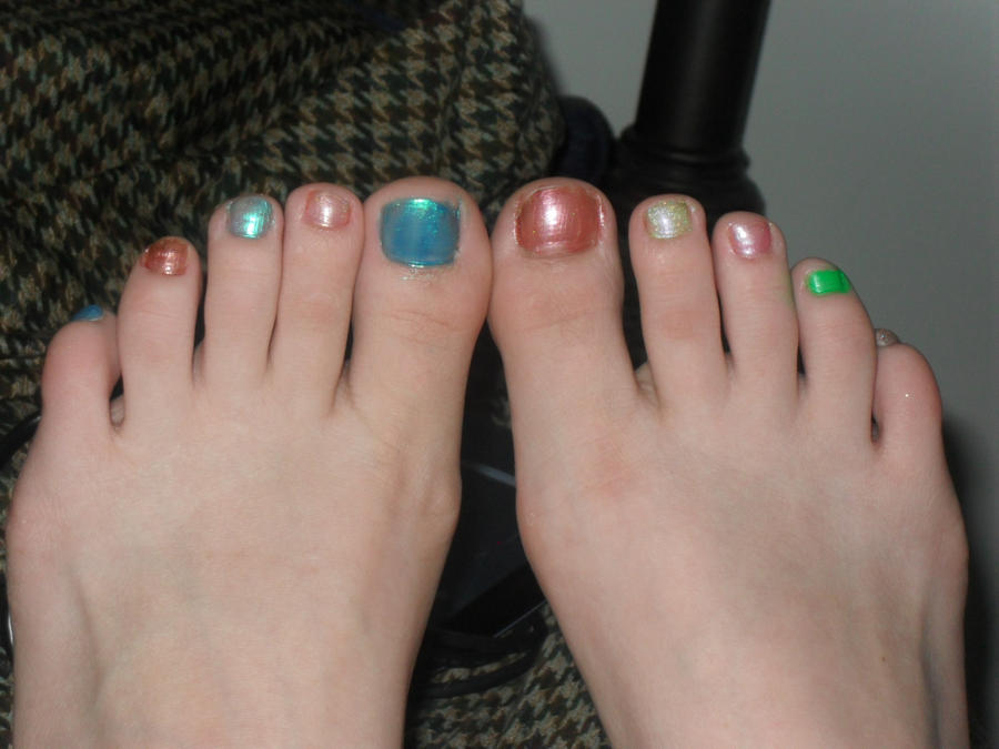 pretty toes by jordanboyer1 on DeviantArt